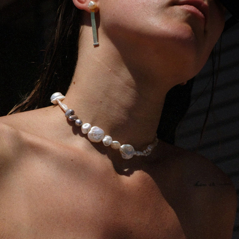 Farfalle nello stomaco | 18 kt Collana chocker in oro massiccio con perle | collana di perle da donna | Lil Milan