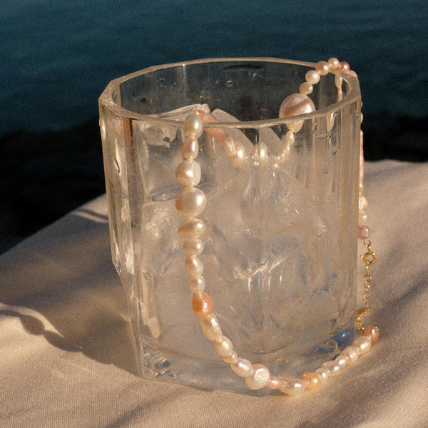 Primo bacio | Collana di perle d'oro Solig choker per le donne | Collana di perle d'acqua dolce Lil Milan
